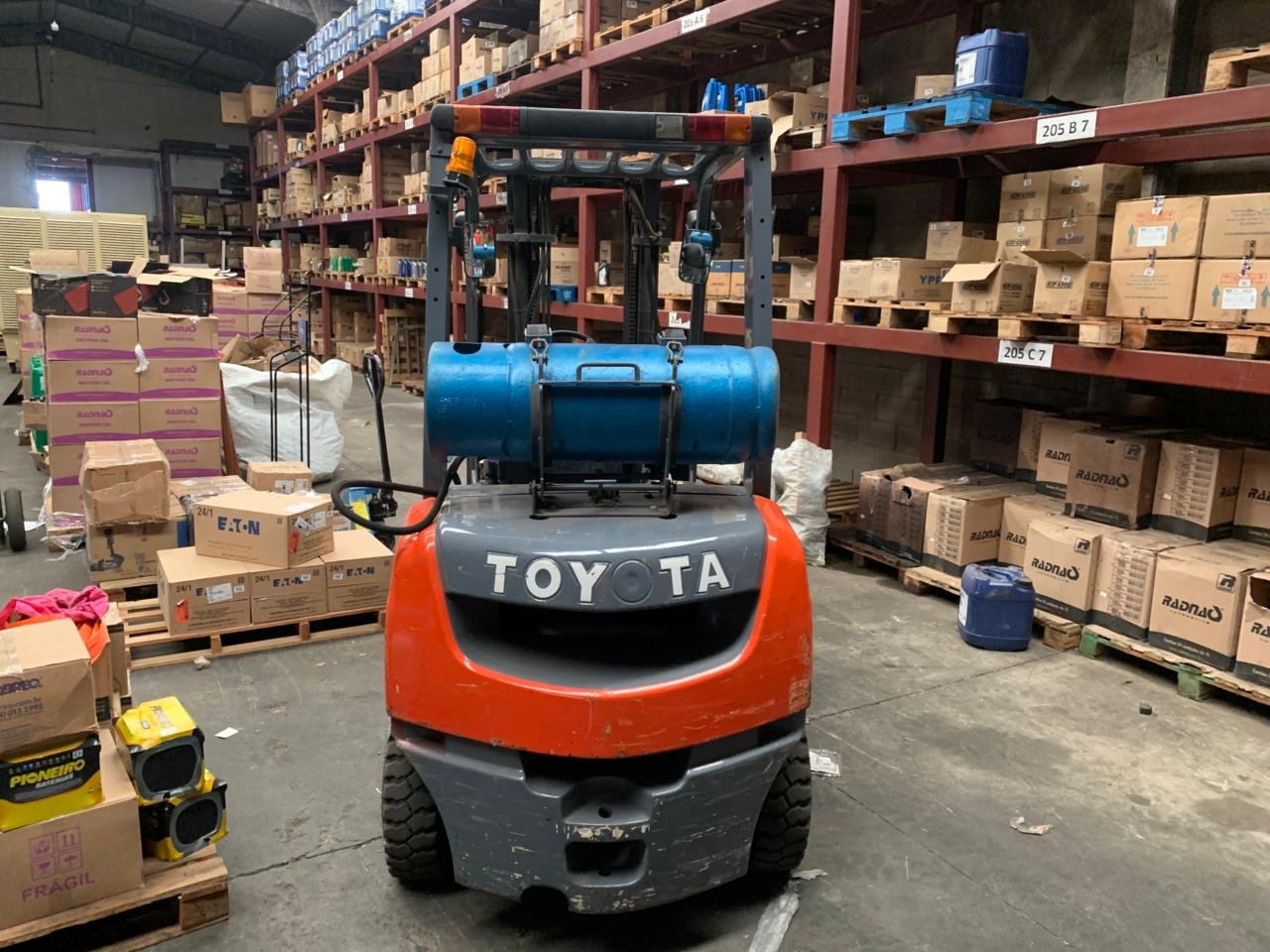 Empilhadeira Combustão - Toyota - 8FG25